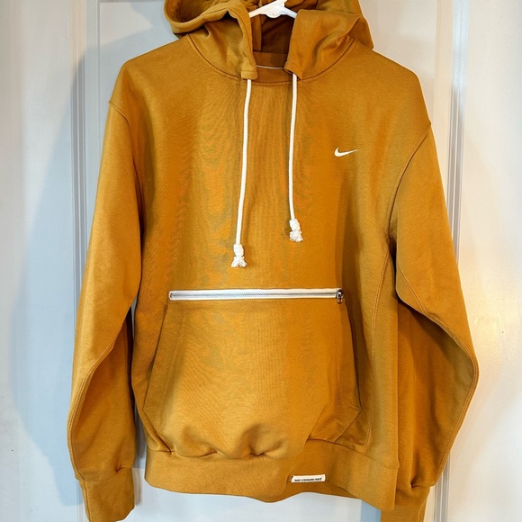 NIKE Air Dri- Fit Standard Issue Basketball Pullover Hoodie Sweatshirt, Small - Picture 3 of 11